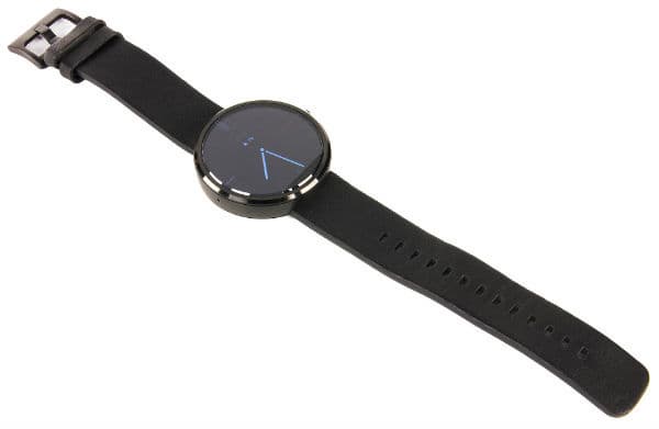 Умные часы Motorola Moto 360