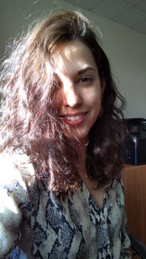 Снимки с фронтальной камеры Motorola Moto Maxx