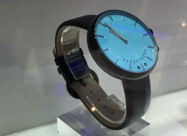 Часы ZTE на Mobile World Congress 2015