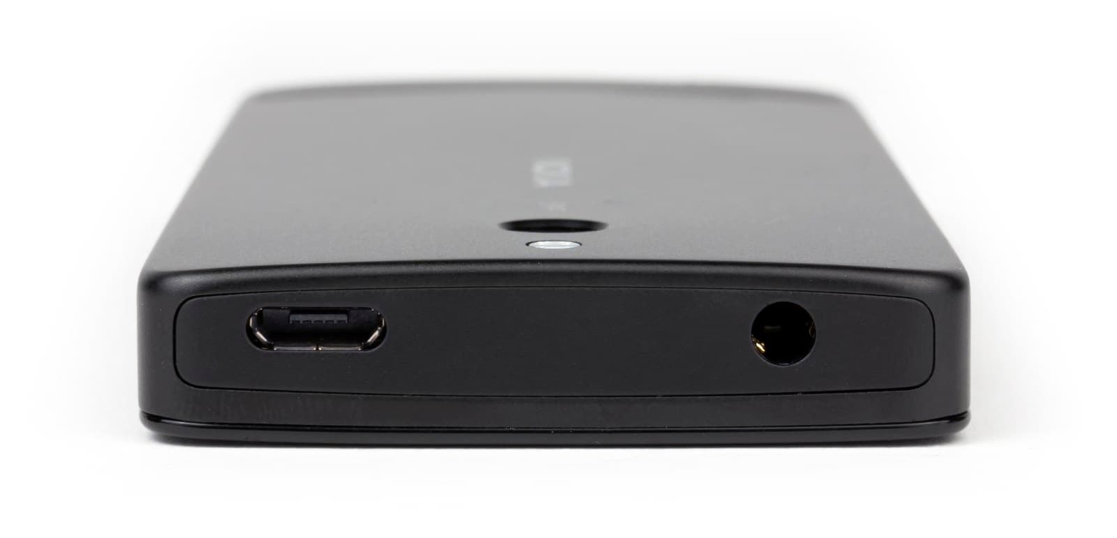 Дизайн телефона Nokia 515