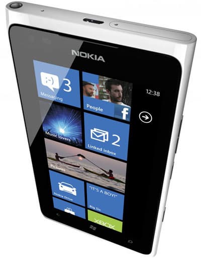 Смартфон Nokia Lumia 900
