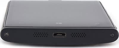 Боковая сторона смартфона Nokia Lumia 920