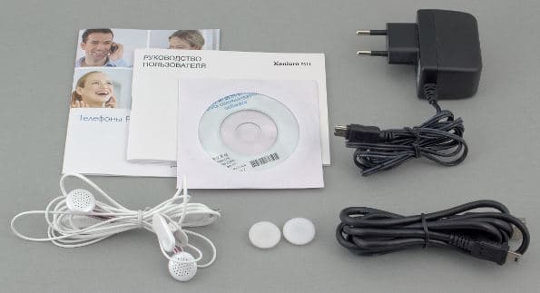 мобильный телефон Philips Xenium F511