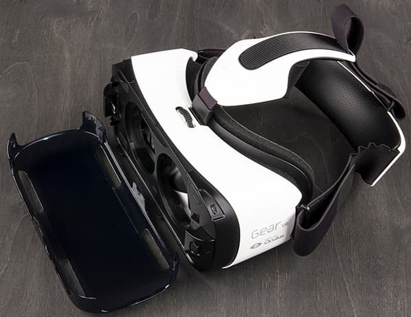 Шлем виртуальной реальности Samsung Gear VR