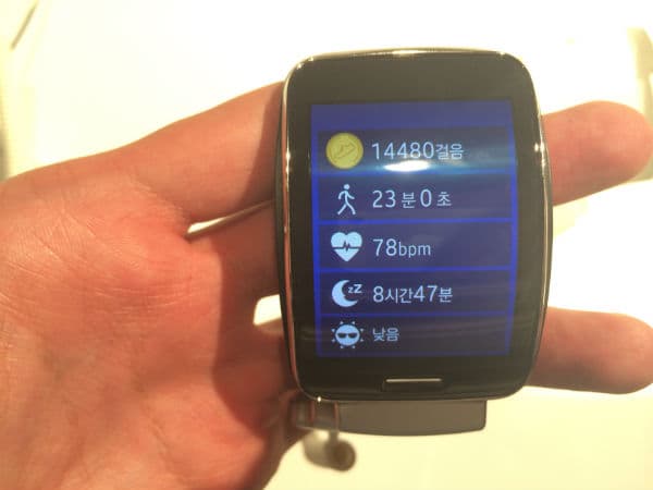 Умный браслет Samsung Gear Fit