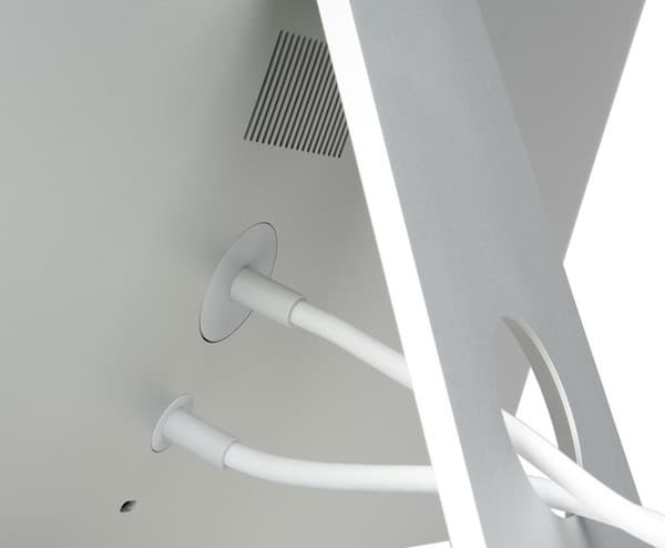 ЖК-монитор Apple Thunderbolt Display, вид сзади ЖК-монитор Apple Thunderbolt Display, вид сзади