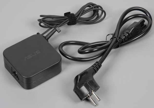 ЖК-монитор Asus PG248Q. Блок питания