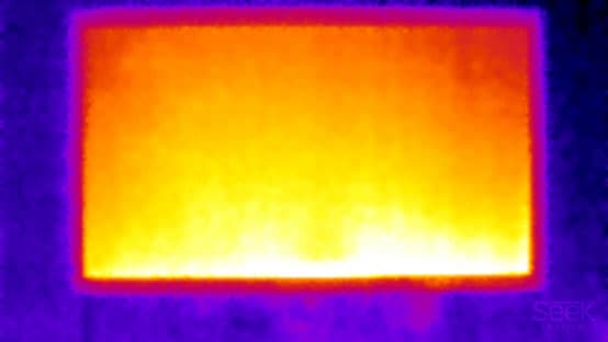 ЖК-монитор BenQ BL2711U. Нагрев спереди