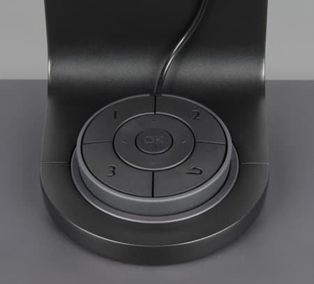 ЖК-монитор BenQ PD3200U, проводной контроллер