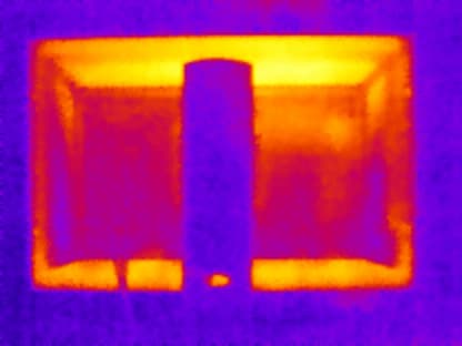 ЖК-монитор BenQ PG2401PT. Нагрев задней панели