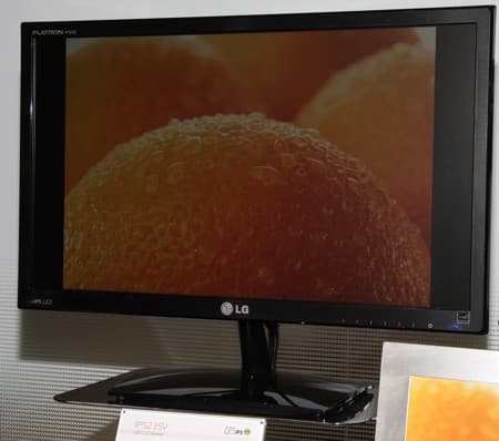 ЖК-монитор LG IPS235V
