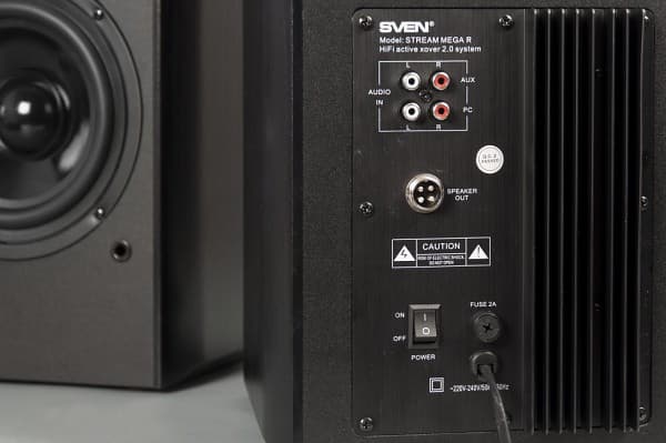 Задняя панель Sven Stream Mega R