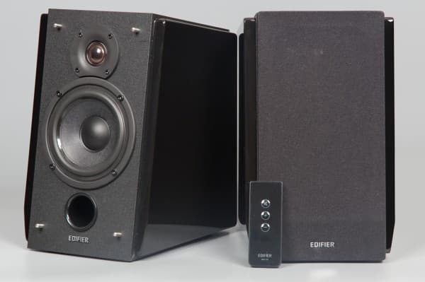 Внешний вид Edifier R1800TIII