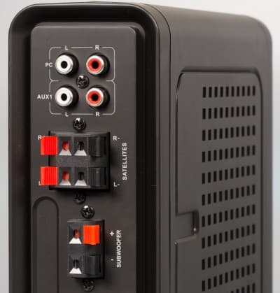 Задняя панель усилителя Thonet&Vander Ratsel