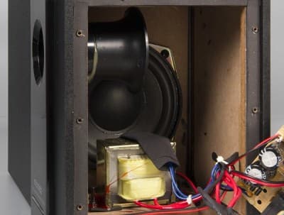 Сабвуфер Microlab M-290, вид изнутри