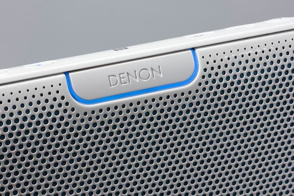 Дизайн колонки Denon Envaya
