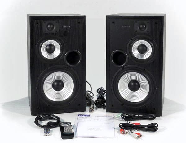 Edifier R2700, комплектация