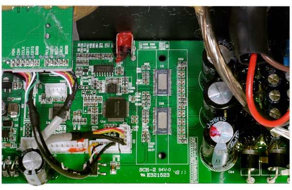 Усилители Edifier R2700