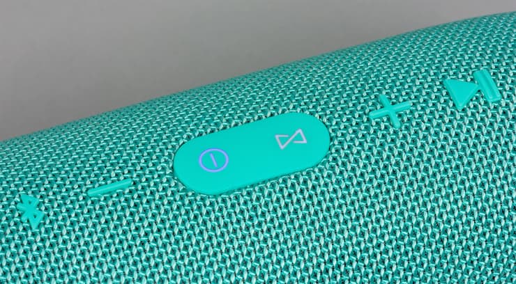 Дизайн колонки JBL Charge 3