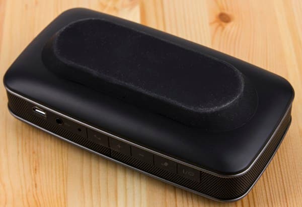 Дизайн колонки Pioneer FreeMe XW-LF1