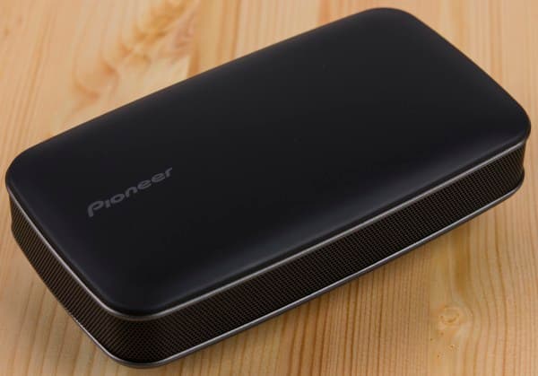 Дизайн колонки Pioneer FreeMe XW-LF1