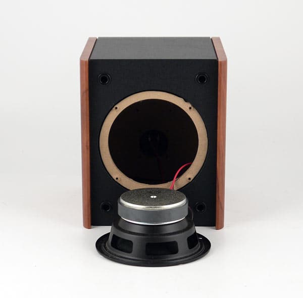 Тыловые колонки Sven IHOO T100U