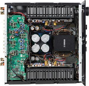 Внутренности стереоусилителя Yamaha A-S1100