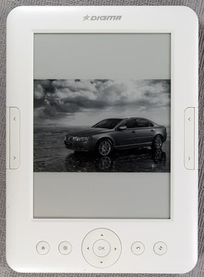 Добротная недорогая электронная книга (читалка) Digma e605 с экраном E-Ink Pearl