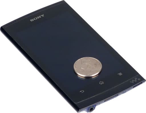 Обзор Обзор Sony Walkman Z. Сравнение размеров