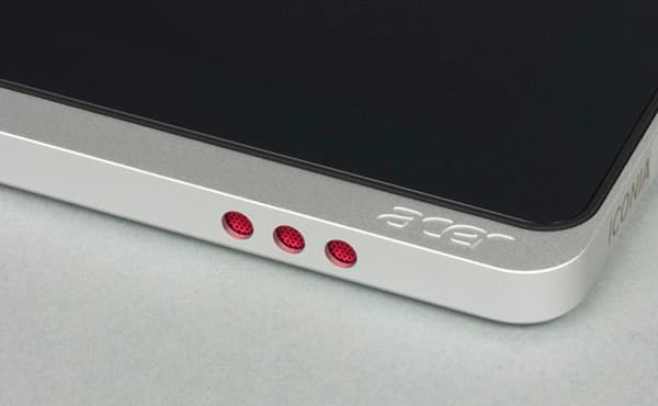 Внешний вид Acer Iconia W700
