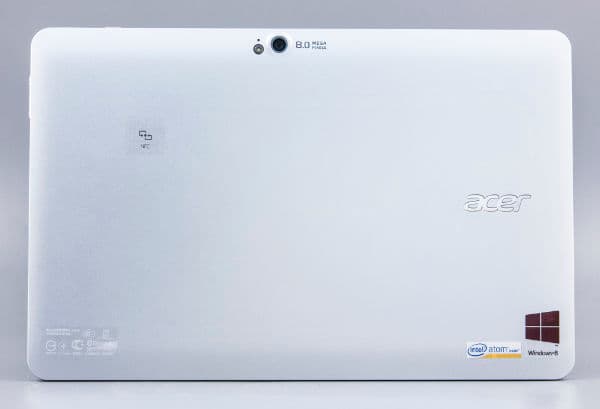 Вид сзади планшета Acer Iconia Tab W510