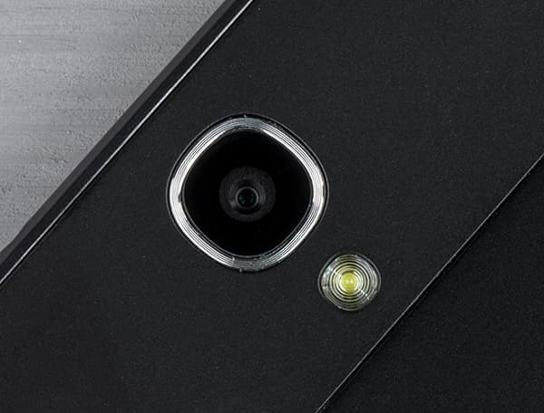 Дизайн планшета Alcatel OneTouch Hero 8