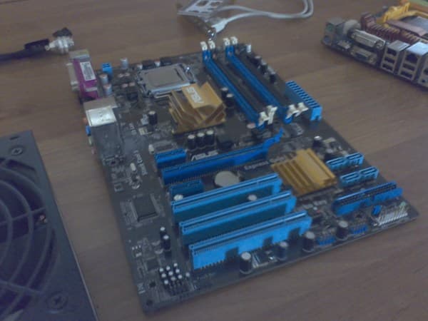 Фотографии с планшета Archos 80 Cesium