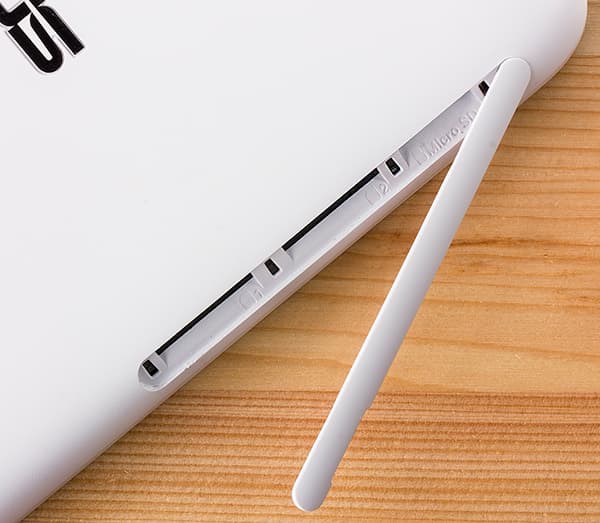 Дизайн планшета Asus Fonepad (FE375CG)