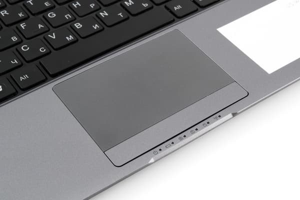 ультрабук российского производителя DNS X300