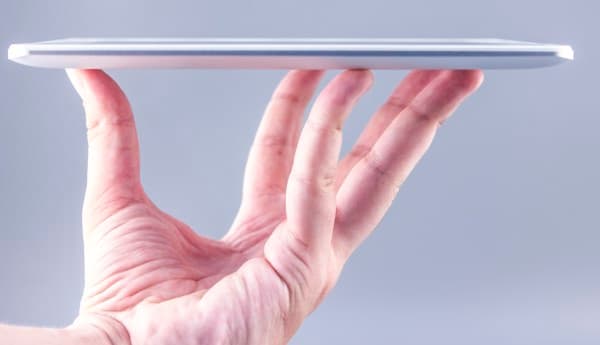 Дизайн планшета iconBIT NetTAB Skat RX