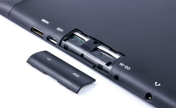 Правая грань планшета iRu Pad Master E9701G