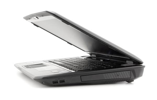 Ноутбук MSI GT780DXR: вид справа