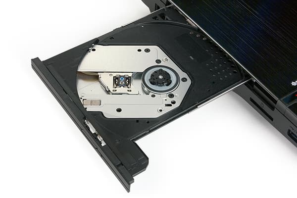 Игровой ноутбук MSI GT80 2QE Titan SLI