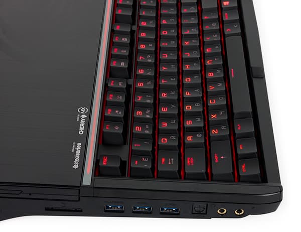 Игровой ноутбук MSI GT80 2QE Titan SLI
