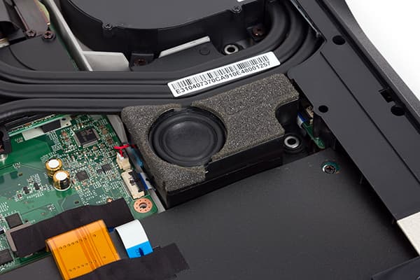 Игровой ноутбук MSI GT80 2QE Titan SLI