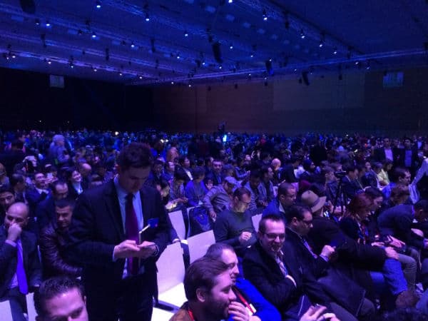 Зрители на презентации Samsung Unpacked