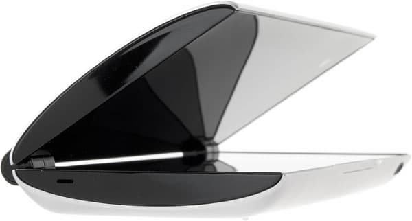 Внешний вид открытого планшета Sony Tablet P