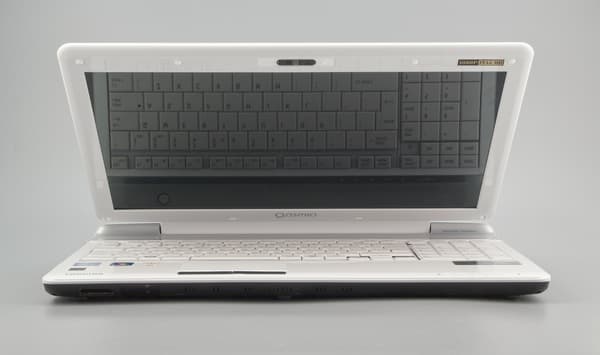 Ноутбук Toshiba Qosmio F750 с 3D-экраном