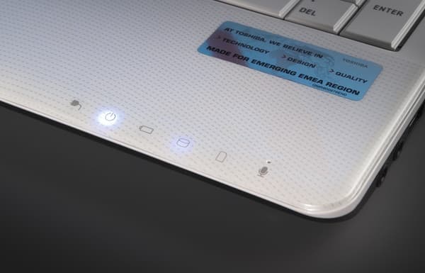 Ноутбук Toshiba Qosmio F750 с 3D-экраном