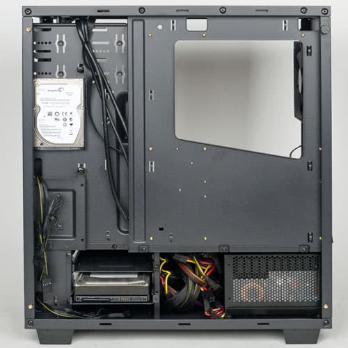 Вид на шасси справа