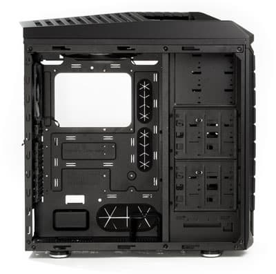Cooler Master Storm Trooper: вид изнутри слева