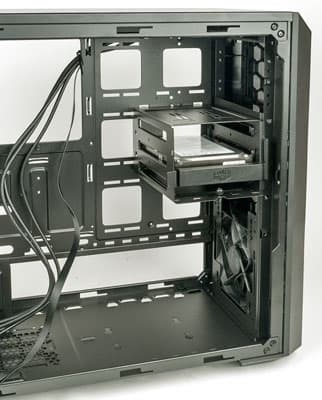 Крепление накопителей