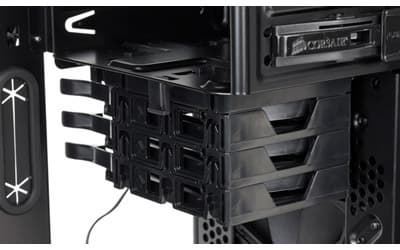 Корзина для 2,5-дюймовых накопителей