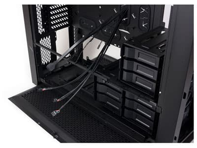Вид изнутри Corsair Obsidian 900D